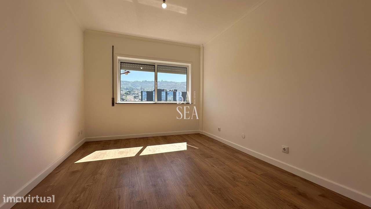 Apartamento T3 totalmente remodelado em Lamaçães Braga-12