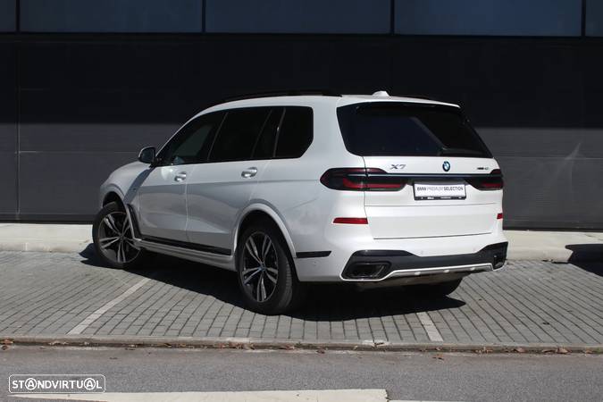 BMW X7 40 i xDrive - 25