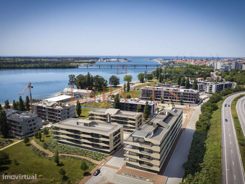 Apartamento T2 de Luxo num local priviligiado - Grande imagem: 2/24