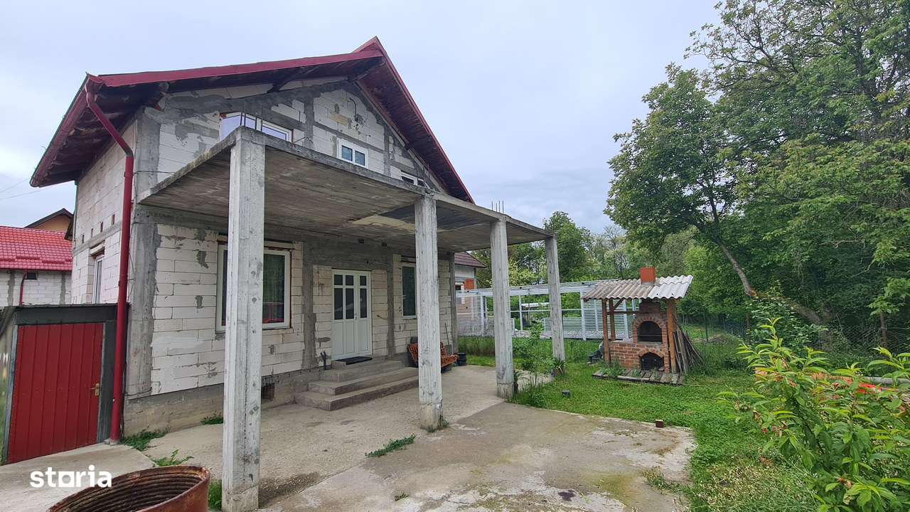 Casă de vânzare în Curtea de Argeș, Cartier Progresul.-0
