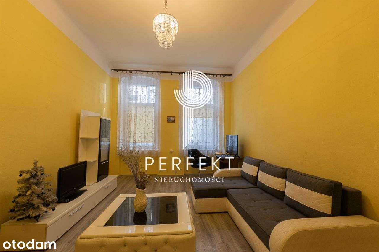 3 pokoje w odrestaurowanej kamienicy-3