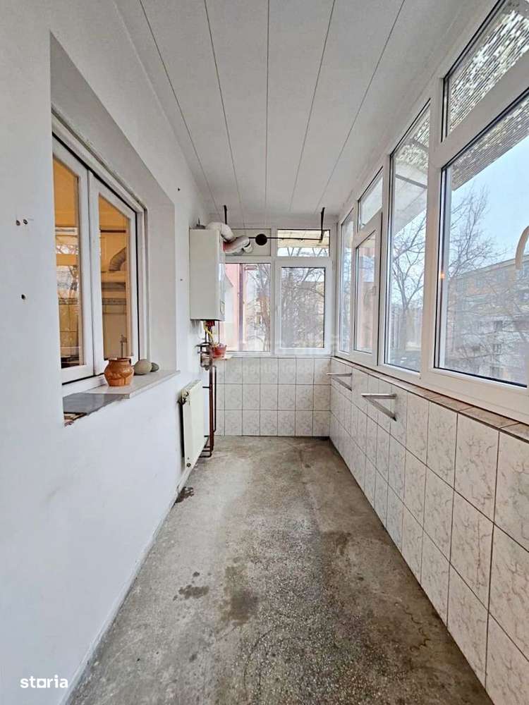 Nicolina - prima statie, 3 camere spatios, disponibil imediat-9