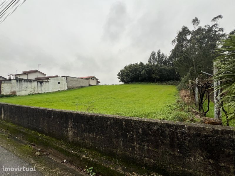 Terreno em Alvarelhos