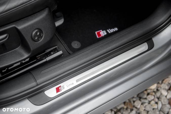 Audi A4 Avant 3.0 TDI DPF quattro tiptronic S line Sportpaket (plus) - 22