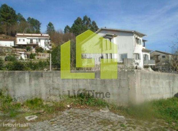 Moradia T4 em Castro Daire - Grande imagem: 2/6