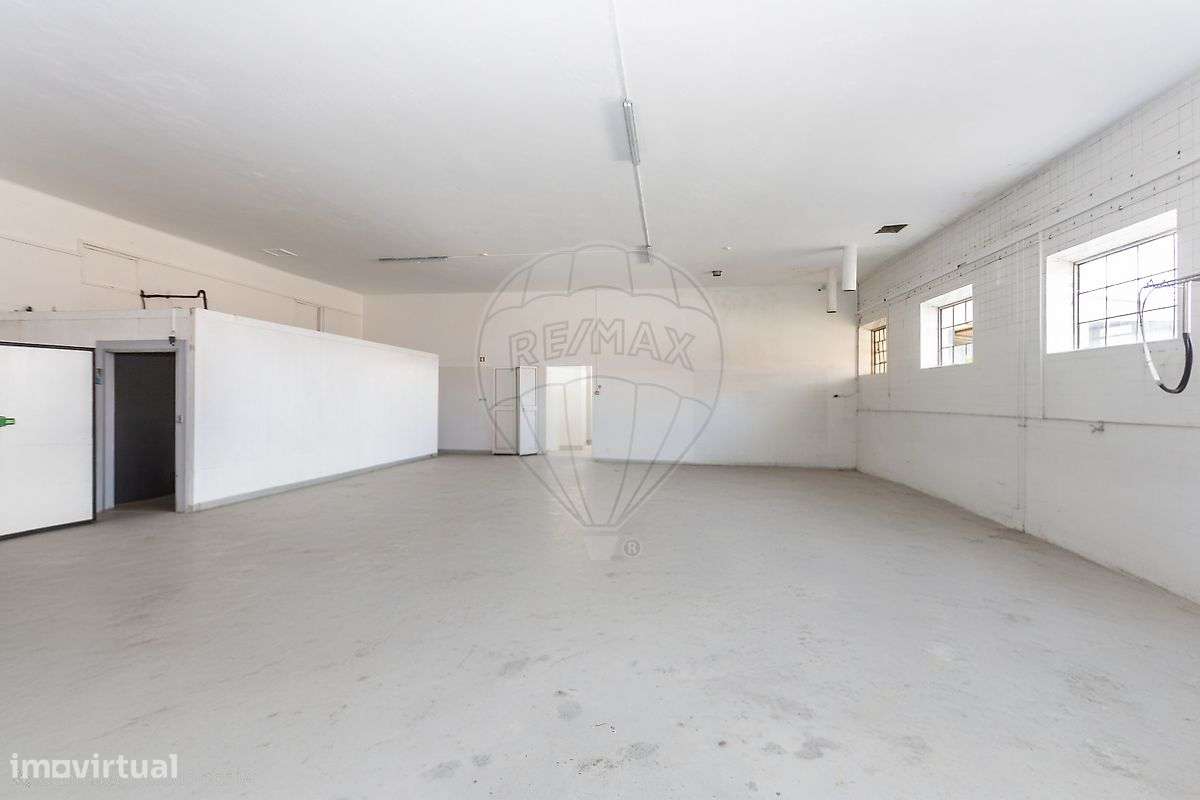 Armazém à venda em Sintra-16