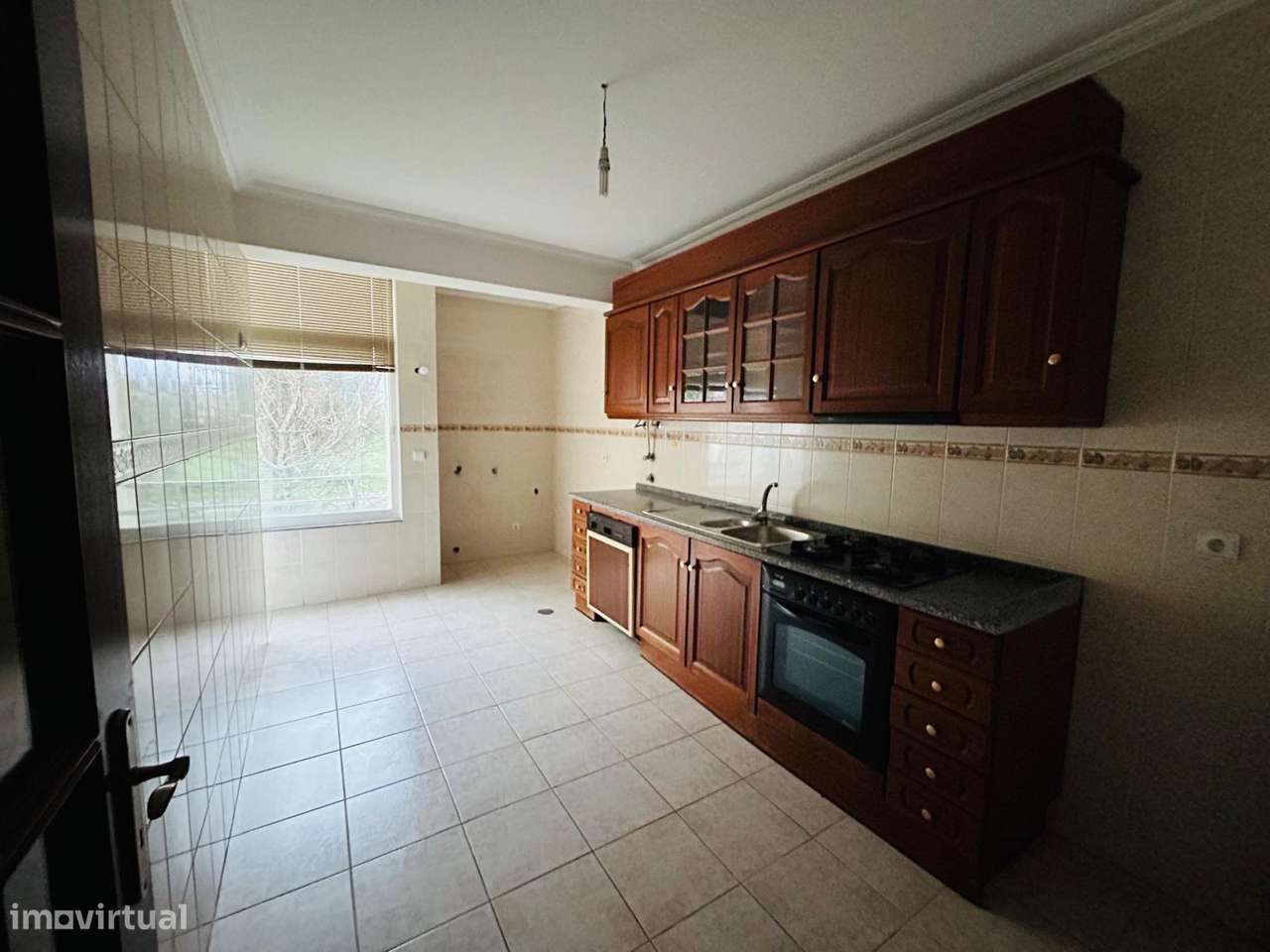 Arrendamento de apartamento t3 na Rua Dos Combatentes - Grande imagem: 5/22