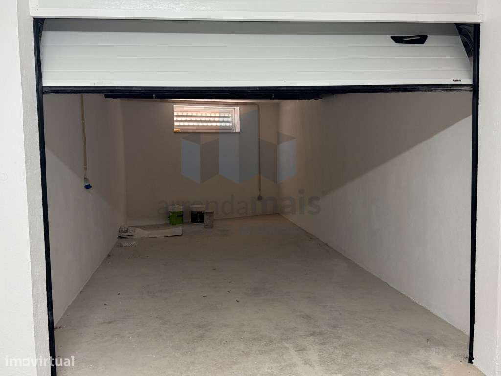 Vende-se T3 Novo com garagem-7