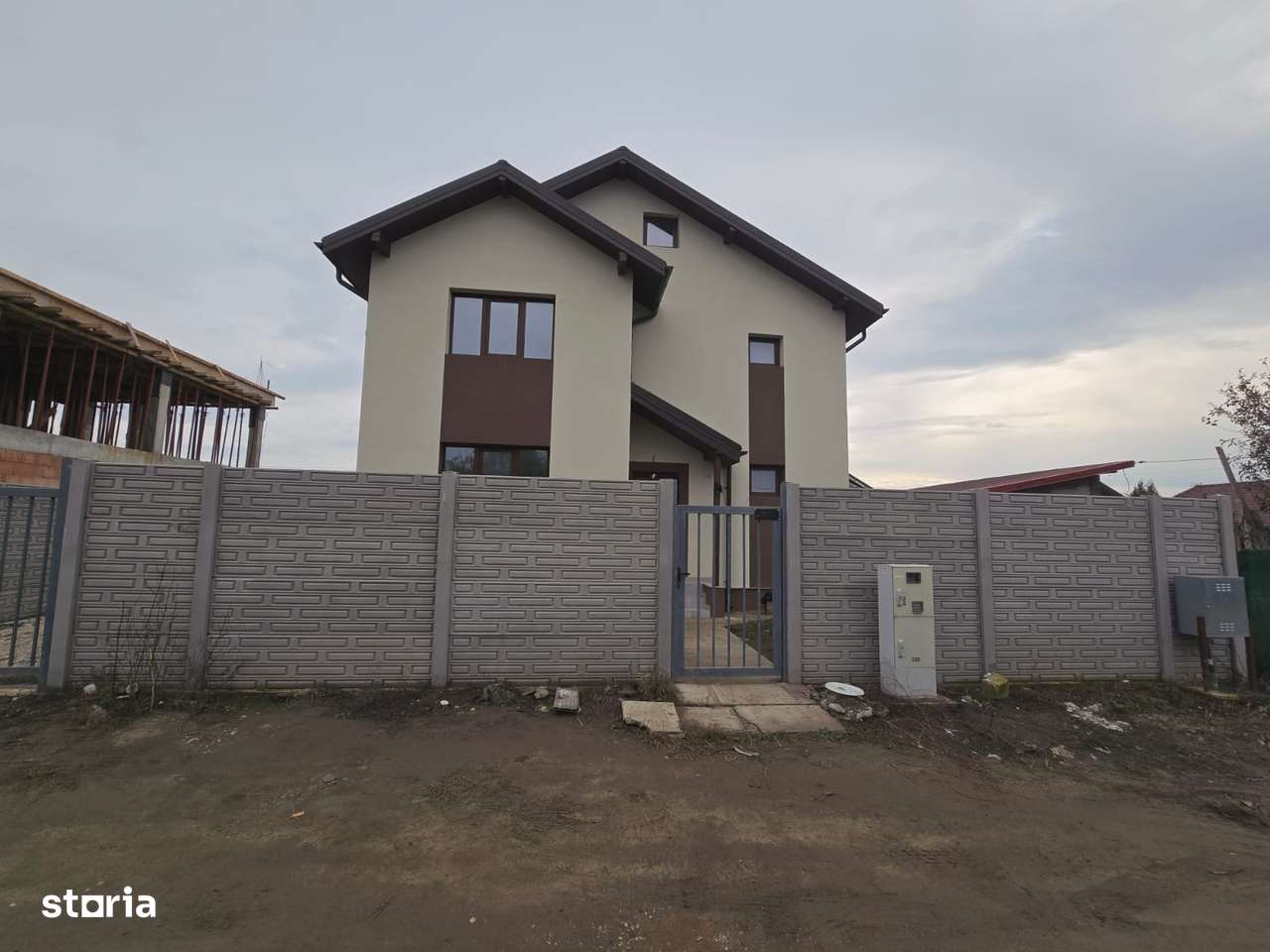 Vila individuala-4camere -2bai-pod -incalzire pardoseala- - Imagine principală: 1/9