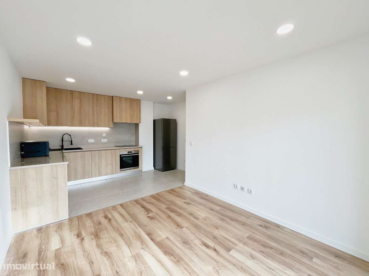 Apartamento T2 remodelado com garagem no Monte Formoso - Coimbra - Grande imagem: 2/20