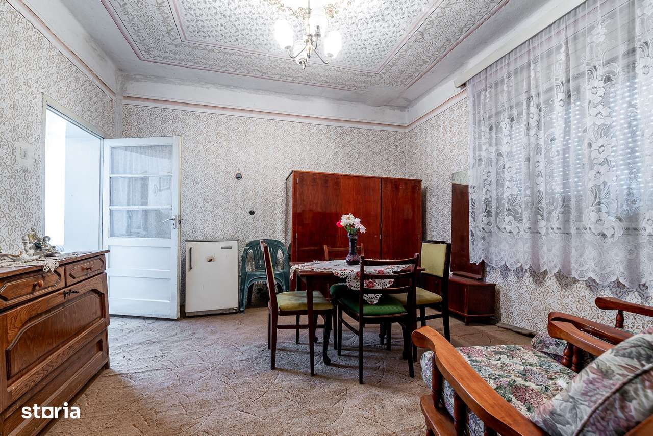 De vânzare Casă cu Grădină Generoasă in Dorobanți - Imagine principală: 4/10