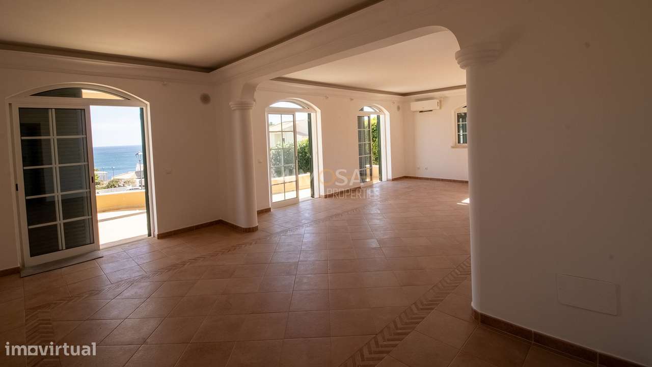 Moradia T5 +1, Praia da Luz Lagos / Arrendamento anual  4.000€ / Ref. - Grande imagem: 4/60