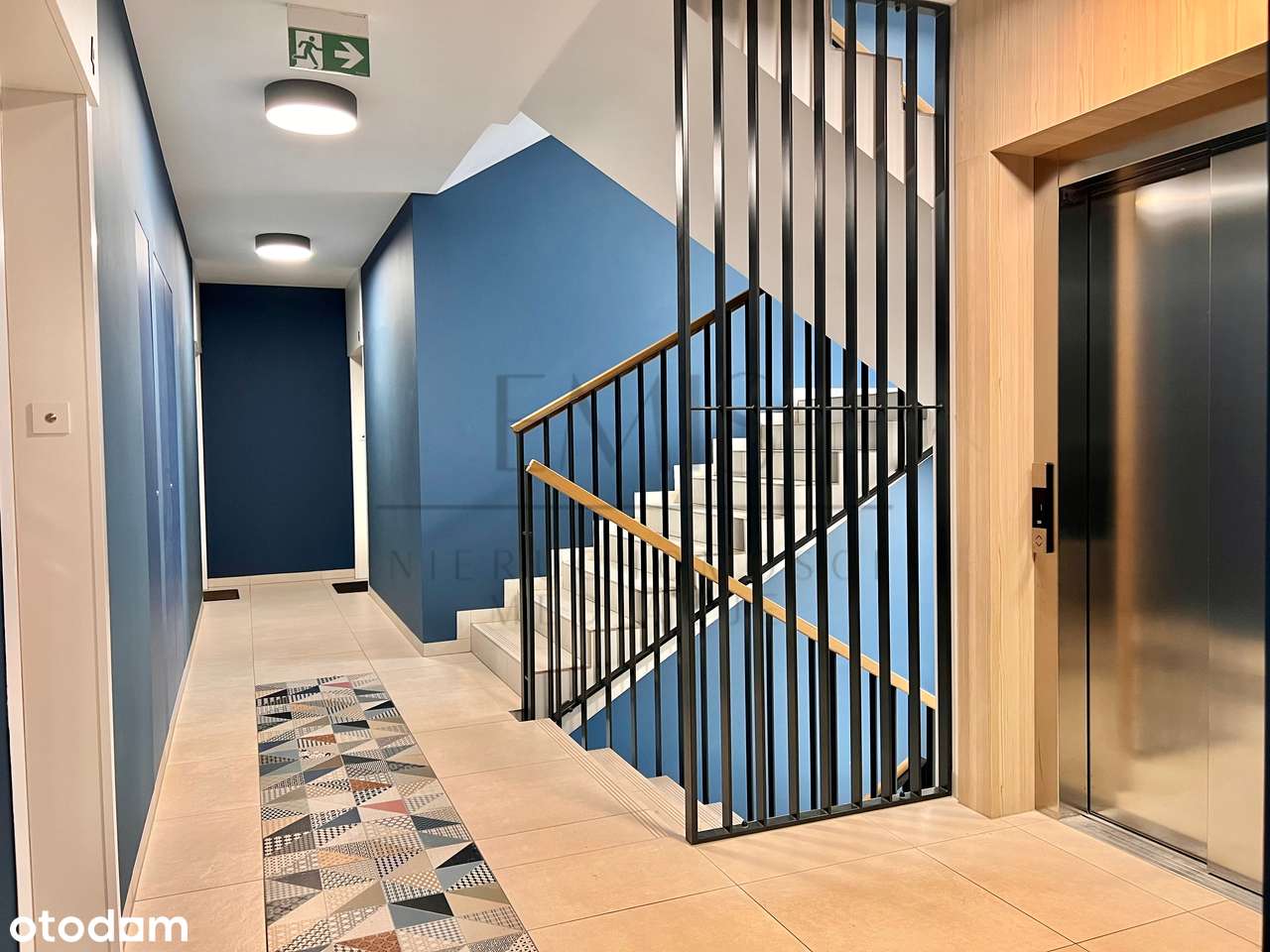 Mieszkanie z wielkim tarasem - 1,7 km od plaży-8