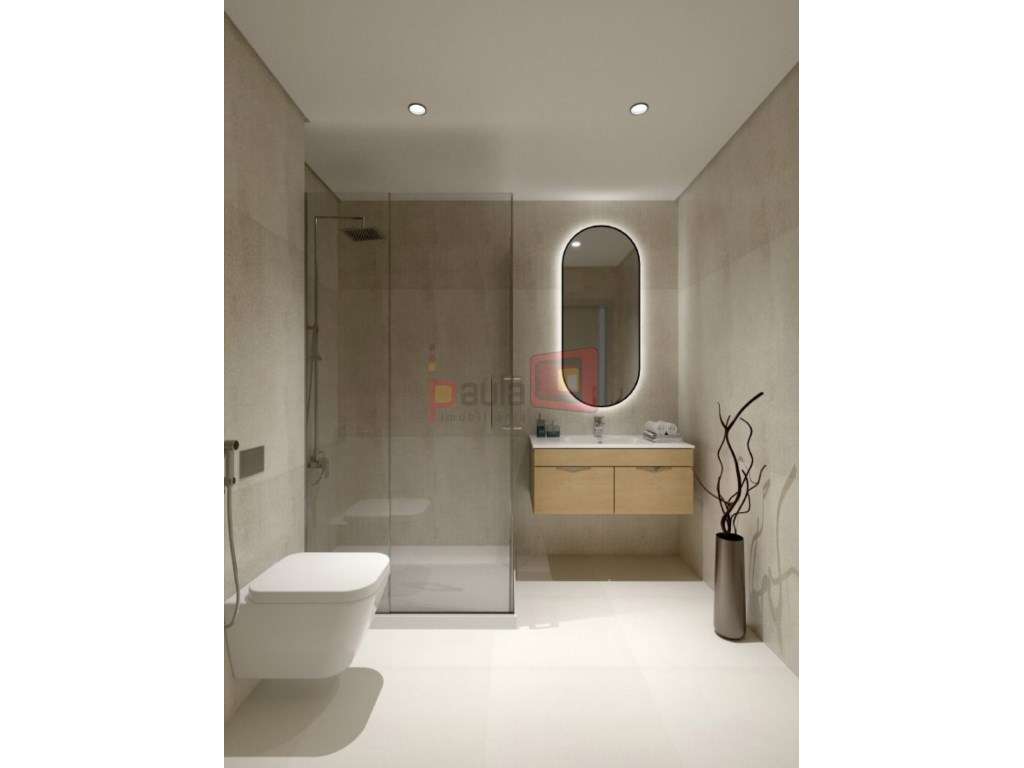 APARTAMENTO T4 DUPLEX NOVO - MONTIJO-10