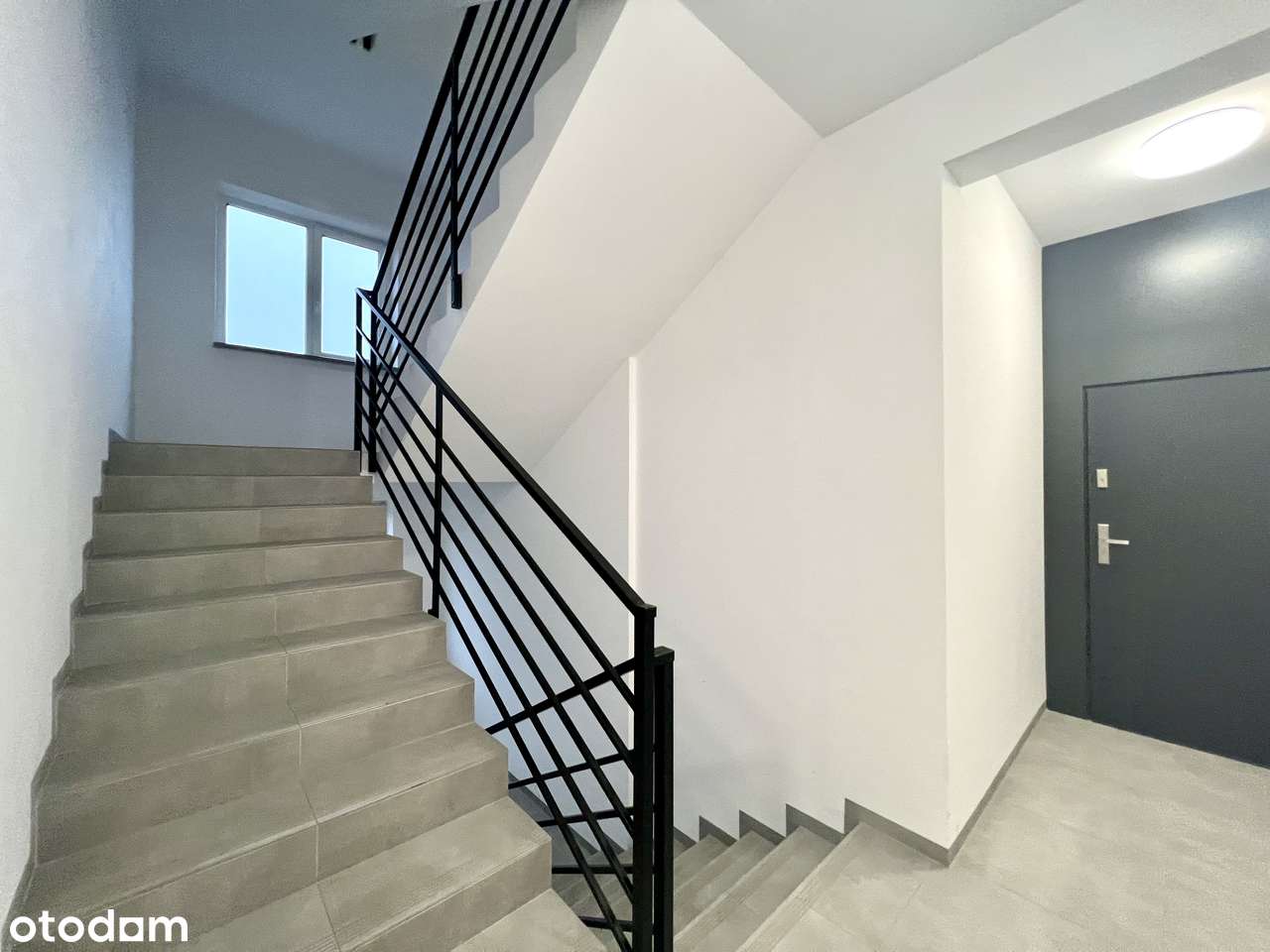 Kawalerka na Zaciszu || m. parkingowe || wyremontowany budynek z 2003-6