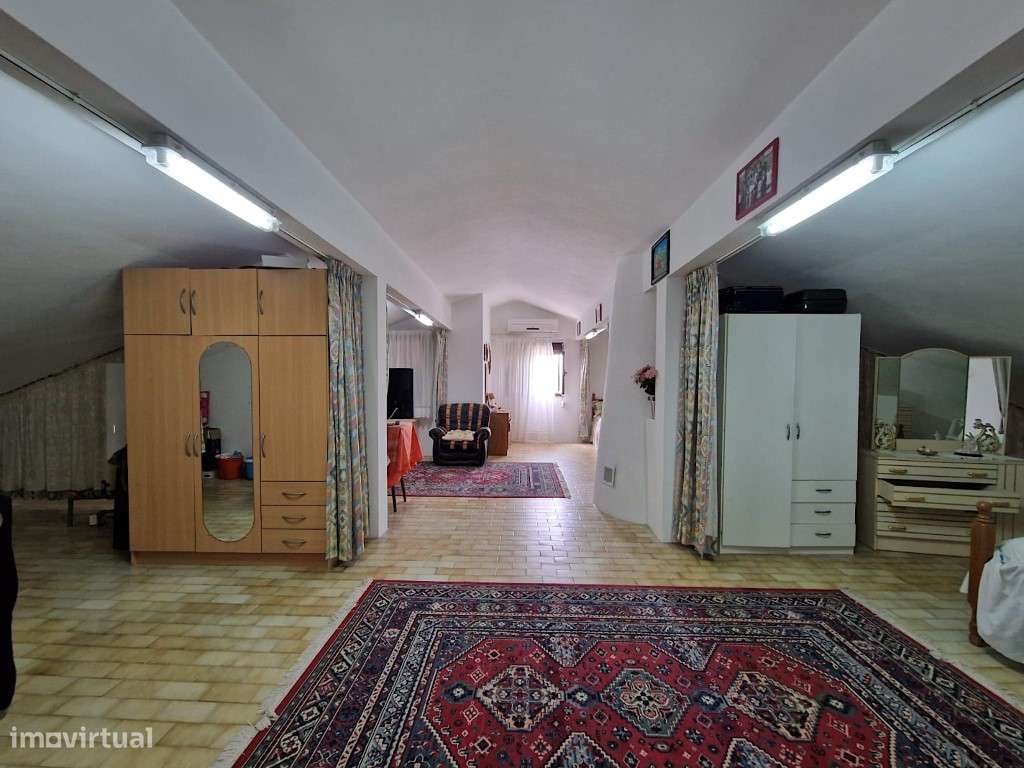 Moradia isolada como nova em Fernão Ferro-31