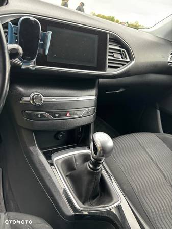 Peugeot 308 1.6 THP Allure - 13