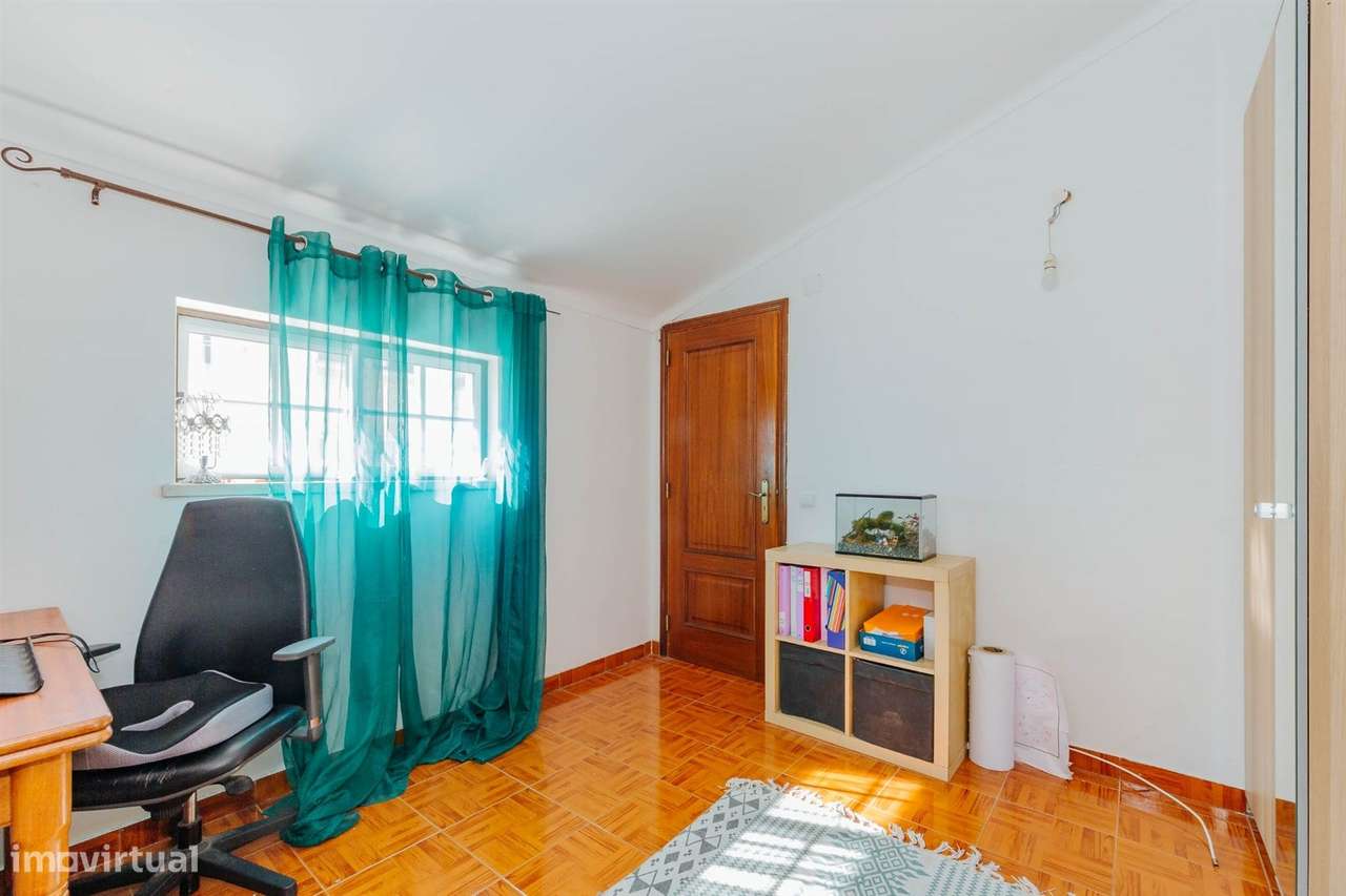 Moradia Geminada T4 Venda-2