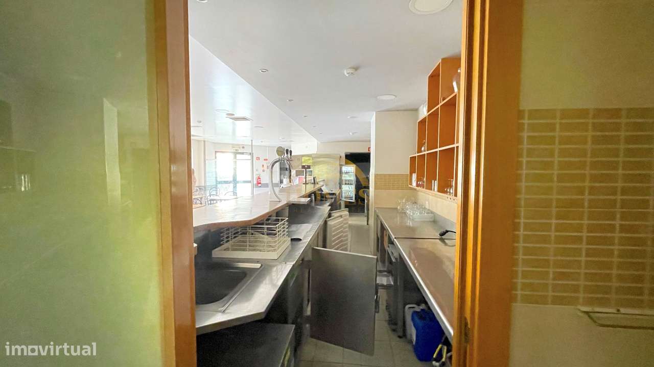 Espaço Comercial em Algés.-14