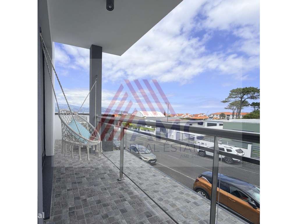 VENDE-SE EXCELENTE APARTAMENTO NO CENTRO DA VILA DA MADALENA-20