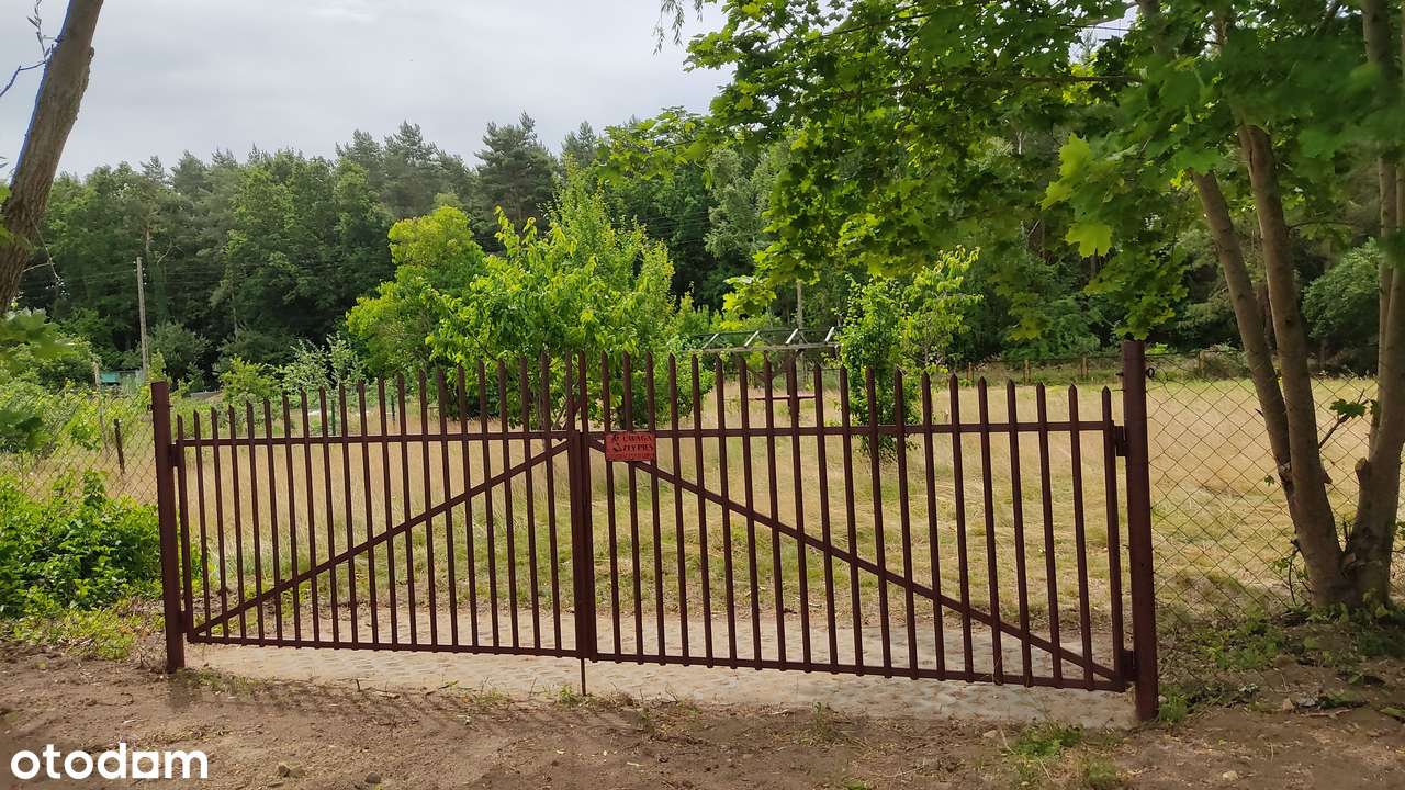 Ogrodzona działka budowlana 1222m2  nad morzem k. Kołobrzegu-0