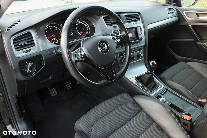 Volkswagen Golf 1.6 BlueTDI Comfortline - 16