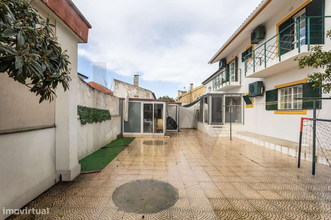 Moradia T4 na Moita – Zona do Palheirão | Excelente Exposição Solar-54