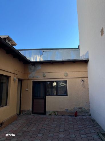 De vanzare: Casa cu 3 camere in zona centrala a Ploiestiului-1