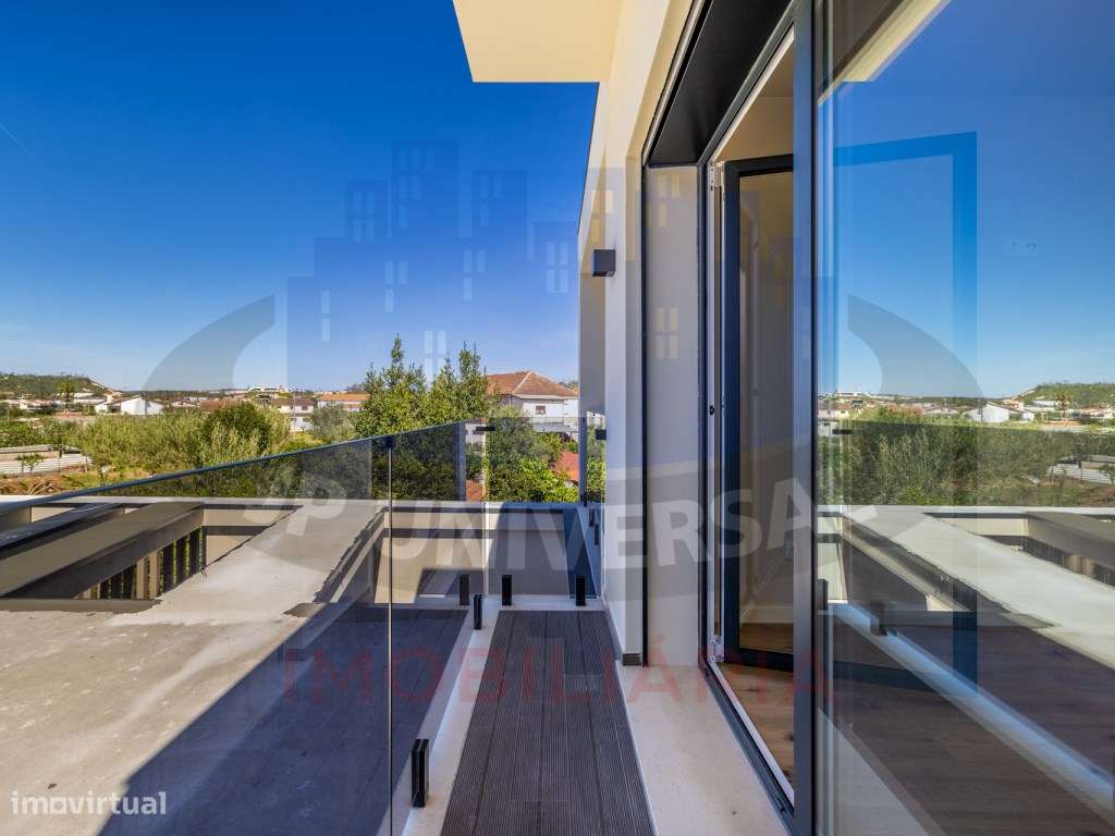 Vende-se Moradia T3 Exclusiva , Garagem, Jardim e Acabamentos de Luxo-25