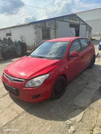 Dezmembrez Hyundai I30 1.6 CRDI 2007 2012 - 2