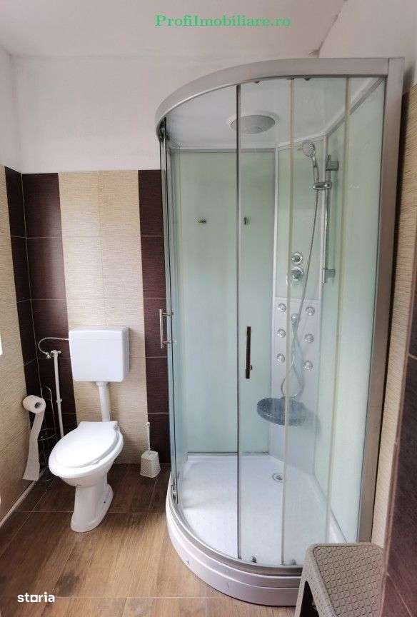 Pensiune P+1 in Paulis cu 20 de camere si teren 4.500 mp - Imagine principală: 5/19