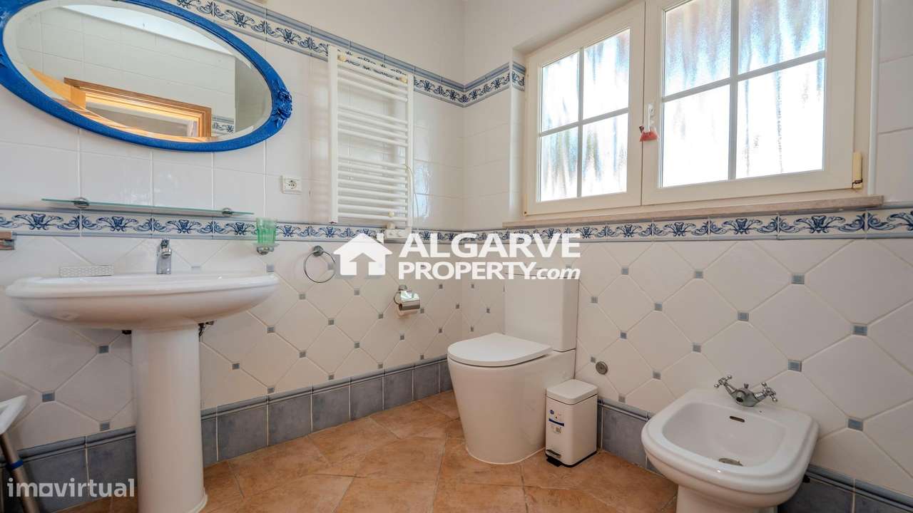 Moradia V4 térrea perto da praia entre Vilamoura e Vale do Lobo-8