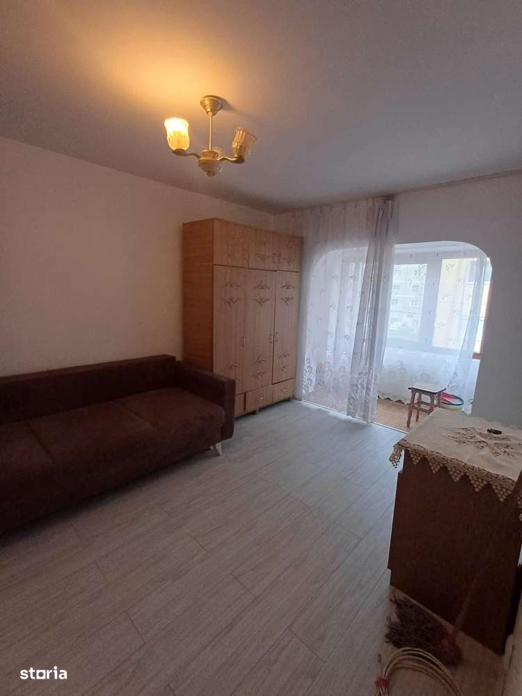 De inchiriat garsoniera etajul 1 mobilata și utilata Pret 1.000 lei - Imagine principală: 1/7