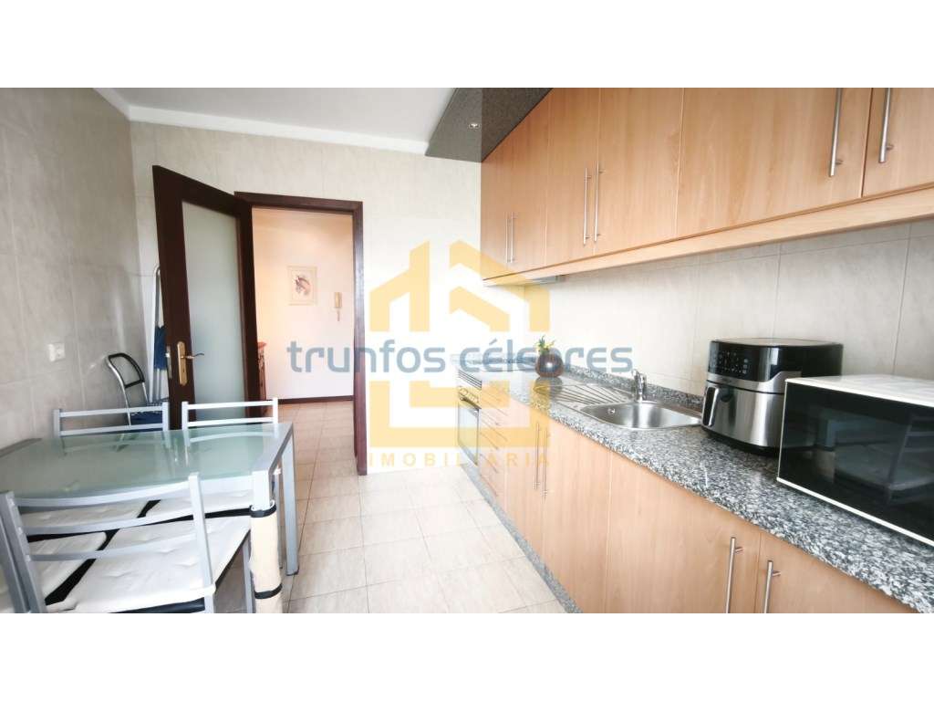 T3 renovado a 200mt da praia das caxinas vila do conde-7