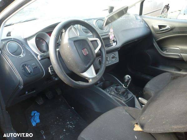 Dezmembrez Seat Ibiza 6J - 1