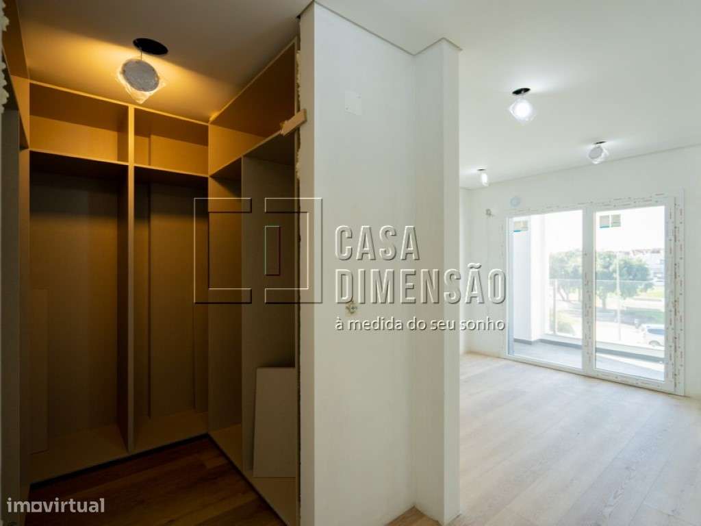 Moradia isolada de tipologia T4 localizada na zona da Charneca da C...-38