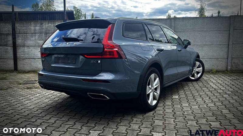 Volvo V60 Cross Country B4 D AWD - 3