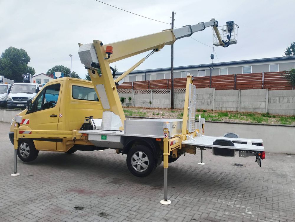 Podnośnika koszowy Zwyżka Pilot bdb stan 21 metrów OGON ! - zdjęcie 31