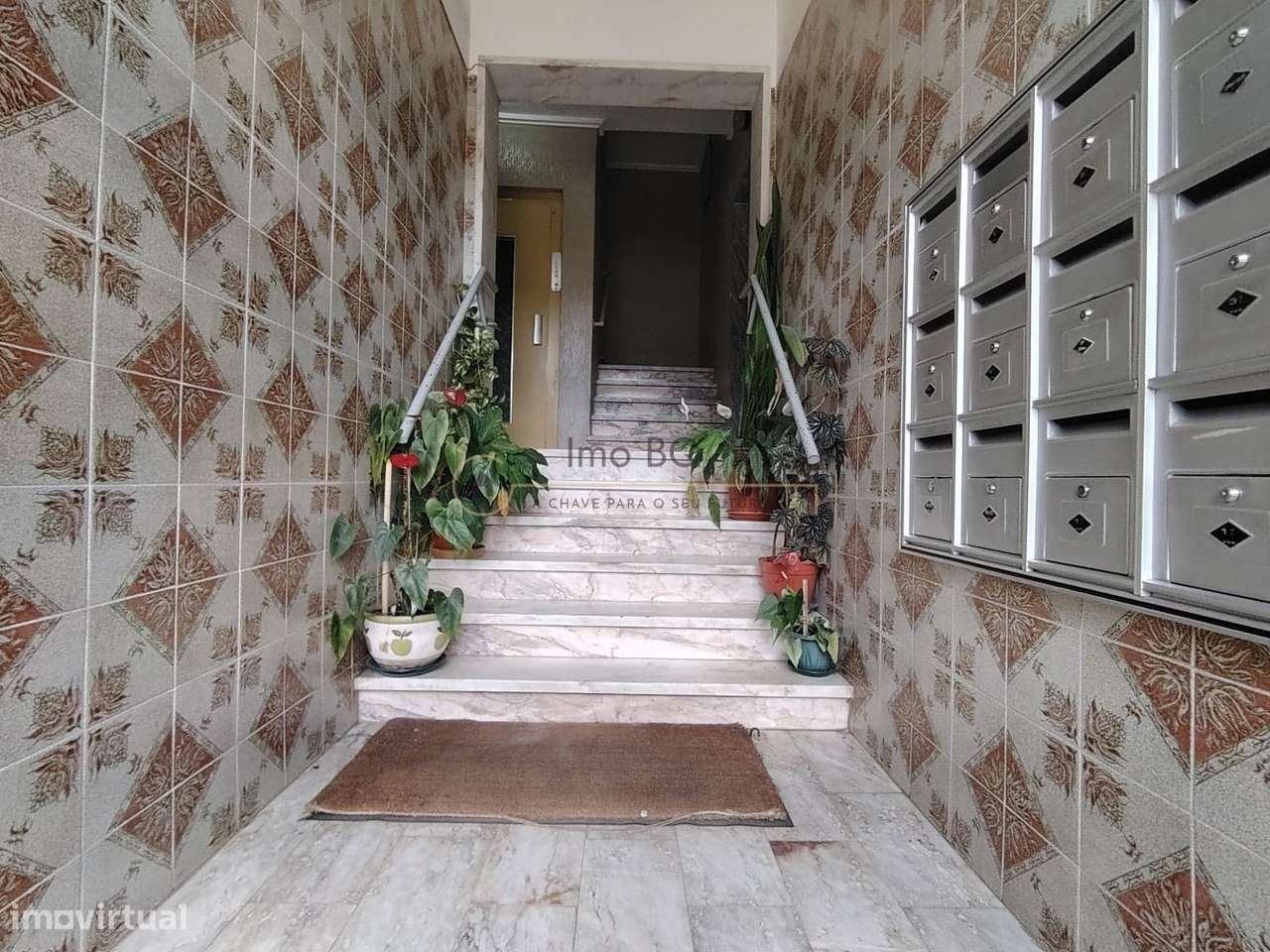 Apartamento T2 Renovado - Venteira-6