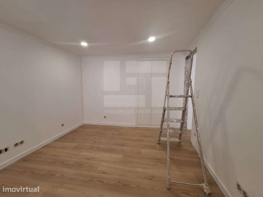 APARTAMENTO T2 - TRAVESSA DAS MÓNICAS, LISBOA-13