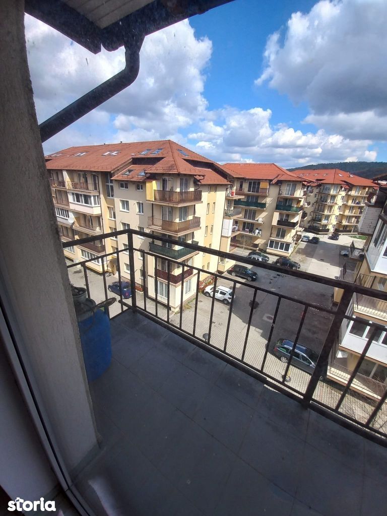 VANZARE DIRECTA - Apartament 3 camere - 73mp - Mansarda, Floresti