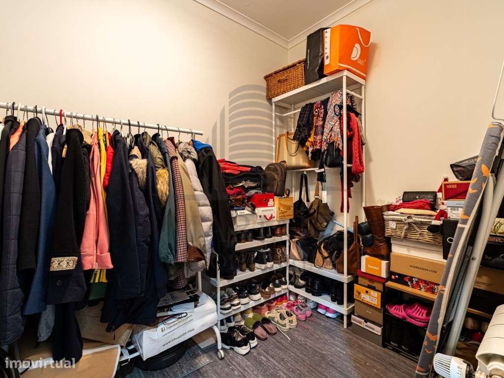 Apartamento T4+1 Duplex em Excelente Estado - Localização Central-16