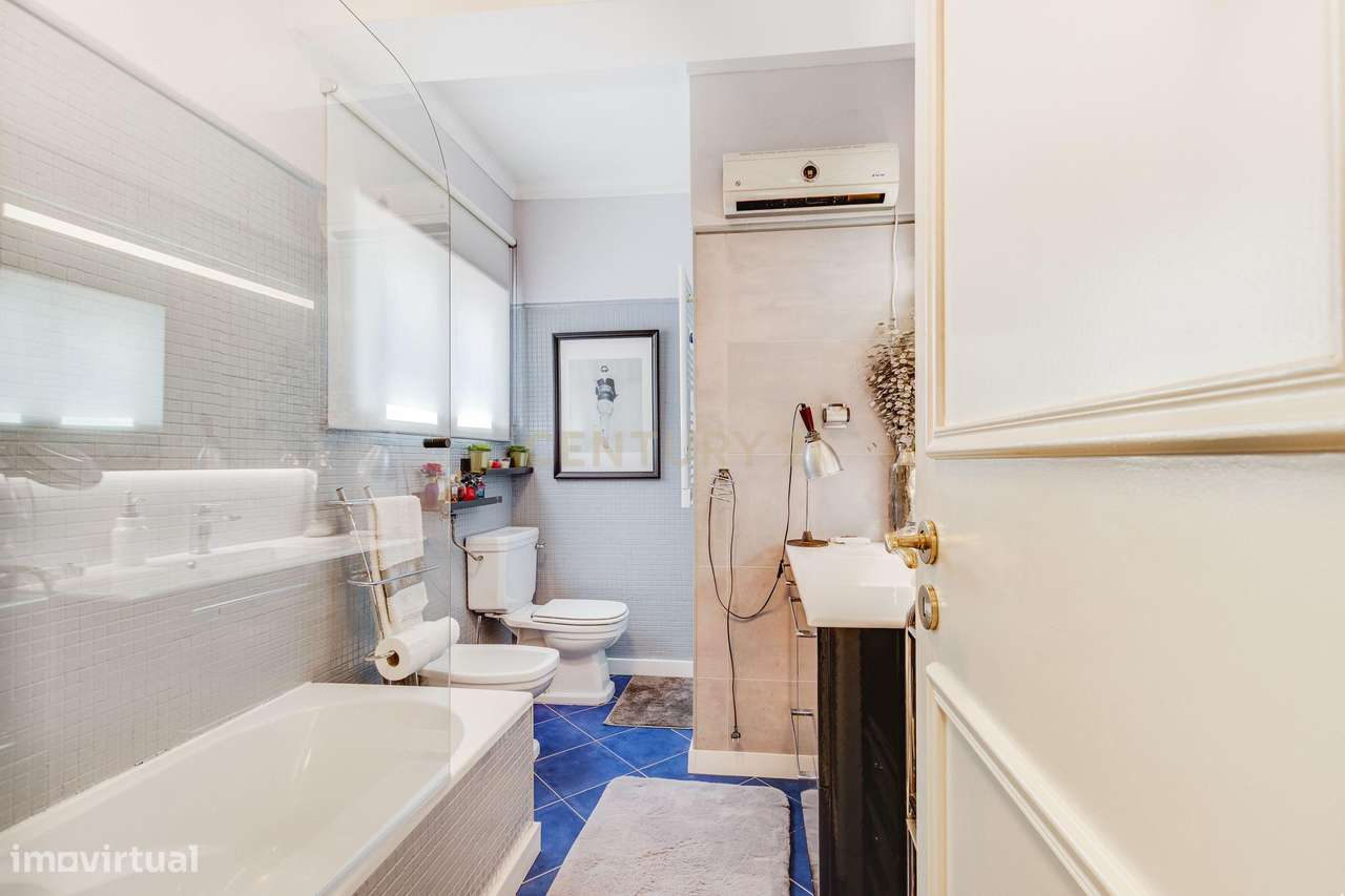 MORADIA T4 COM JARDIM E GARAGEM-28