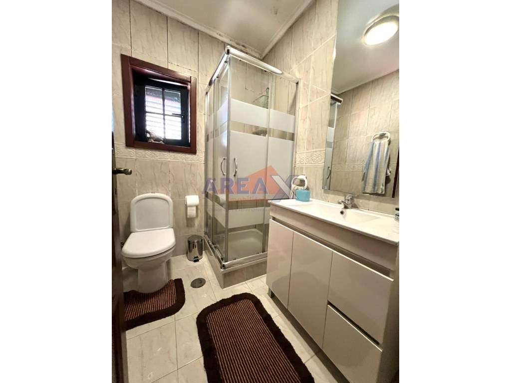 Moradia Geminada T3 em Vila de Cucujães-18