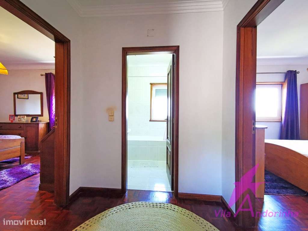 Moradia T4 independente com amplo jardim, garagem e cave - Santa Ma...-23