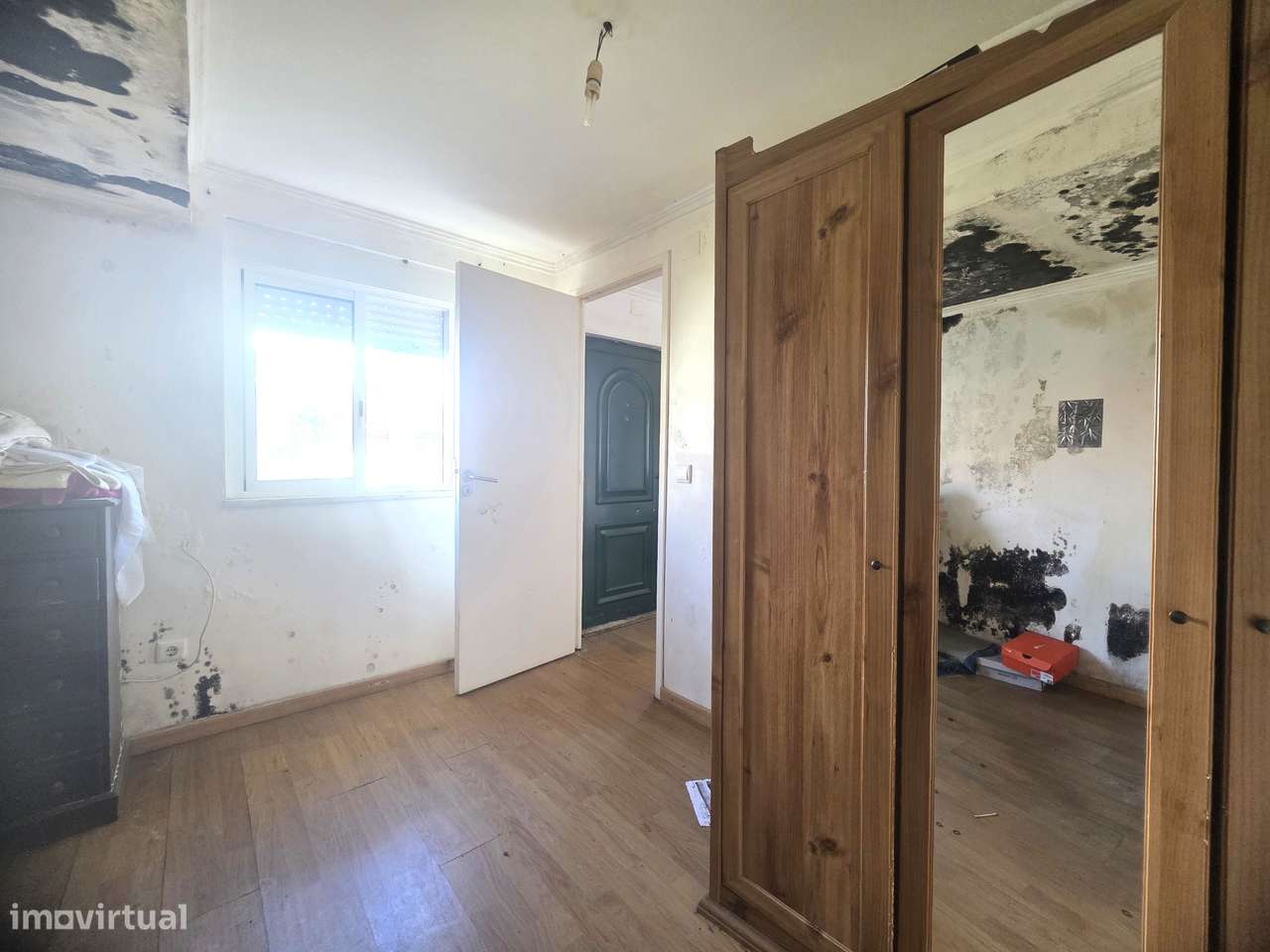 Lote de Terreno com Moradia – Oportunidade de Investimento-31