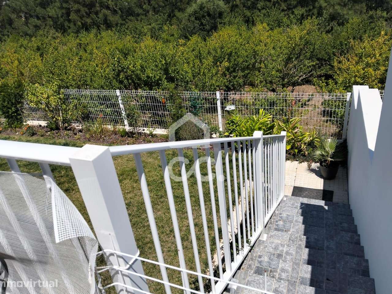 MORADIA T3 COM PISCINA-26