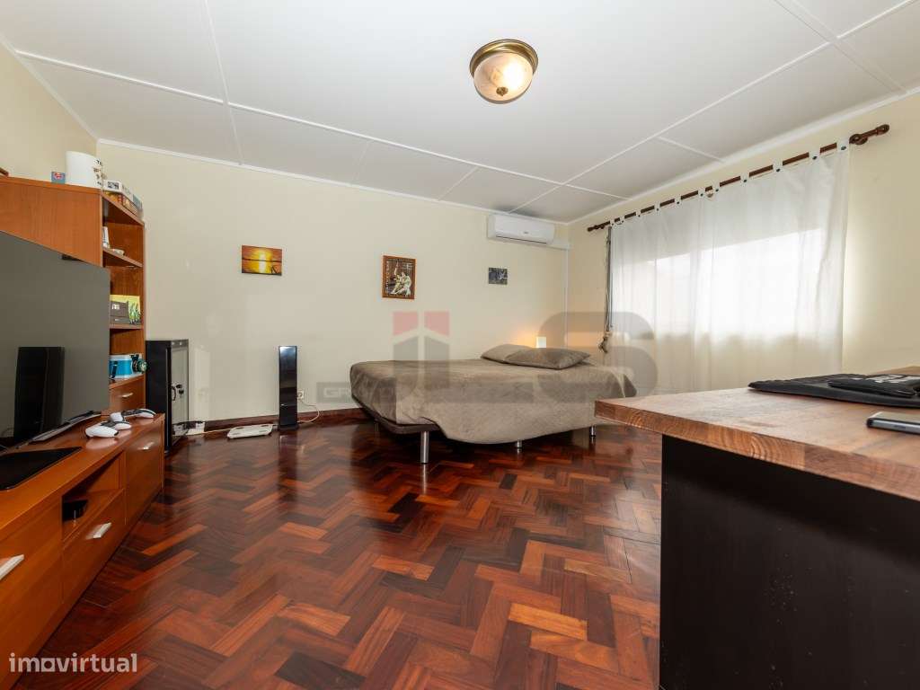 Moradia c/ Licença AL e Garagem junto à Av. Marginal - Ponta Delgada-33