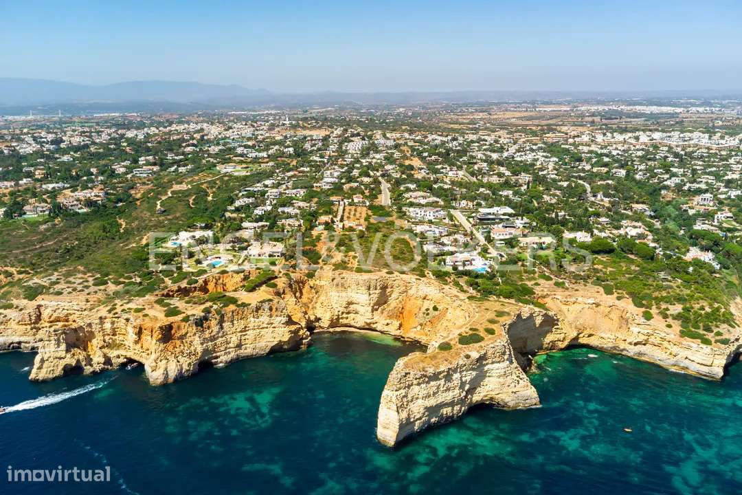 Moradia Tradicional Térrea com Vista Mar no Carvoeiro - Grande imagem: 5/45