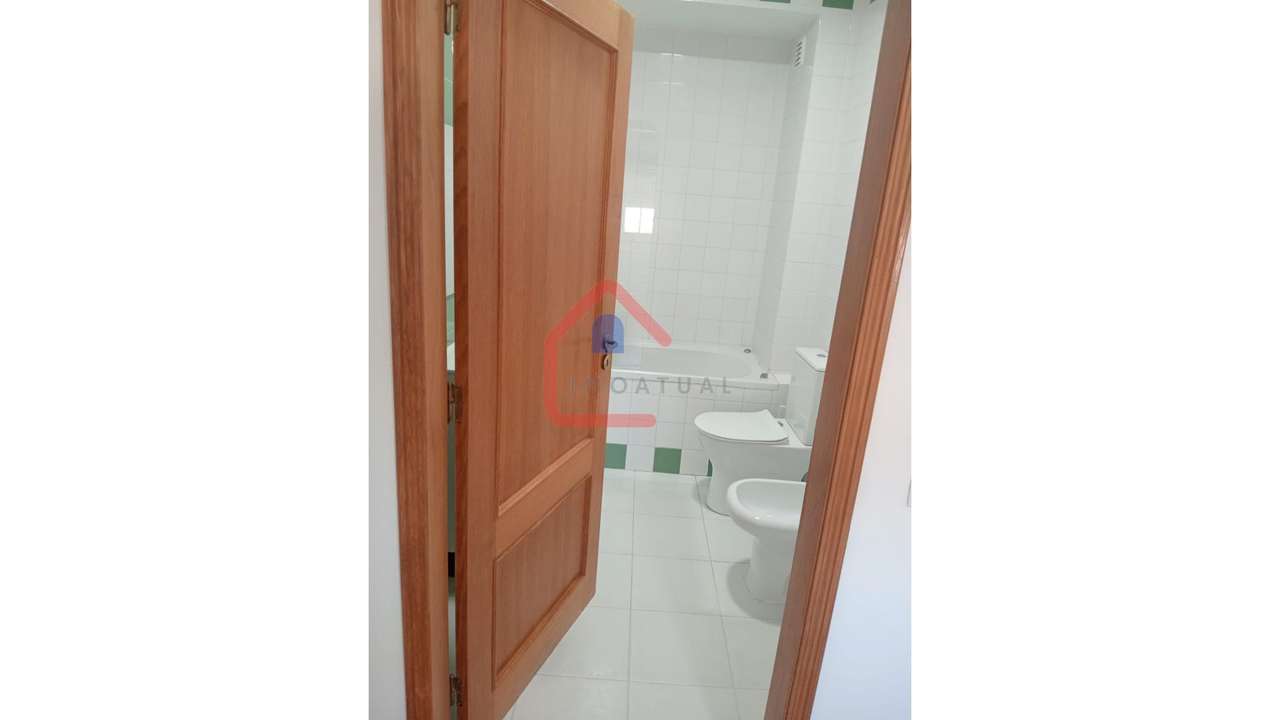Apartamento T3 em Portugal-12